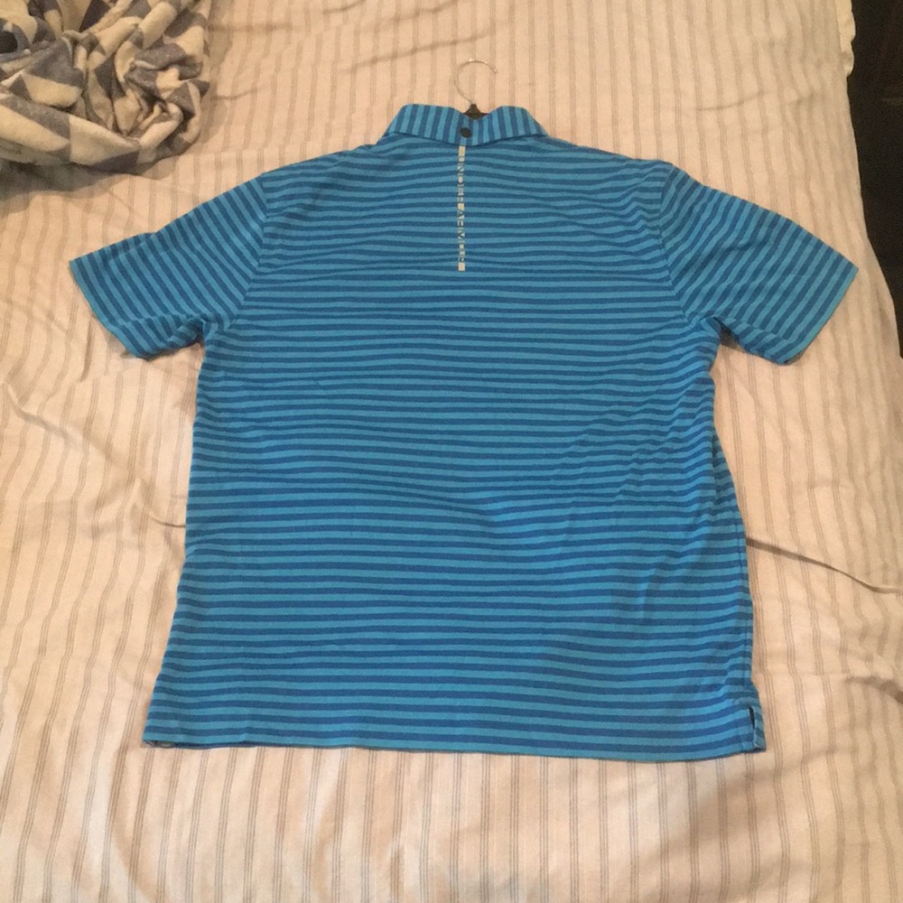Under armor golf shirt - Picture 2 of 3